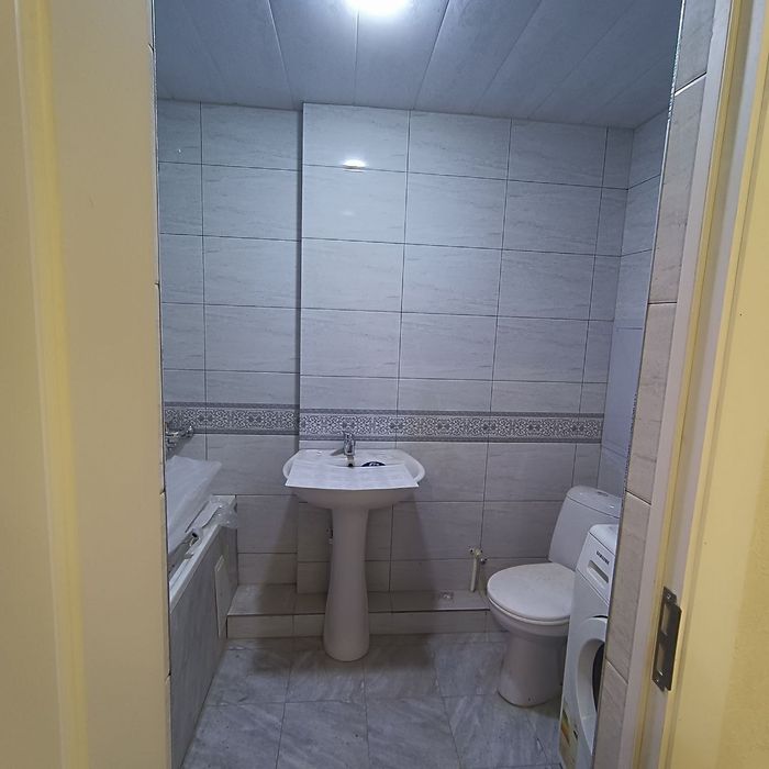 Аренда квартиры 2/8/9 Чиланзар 16-гор.больница . Семье . Ойлага