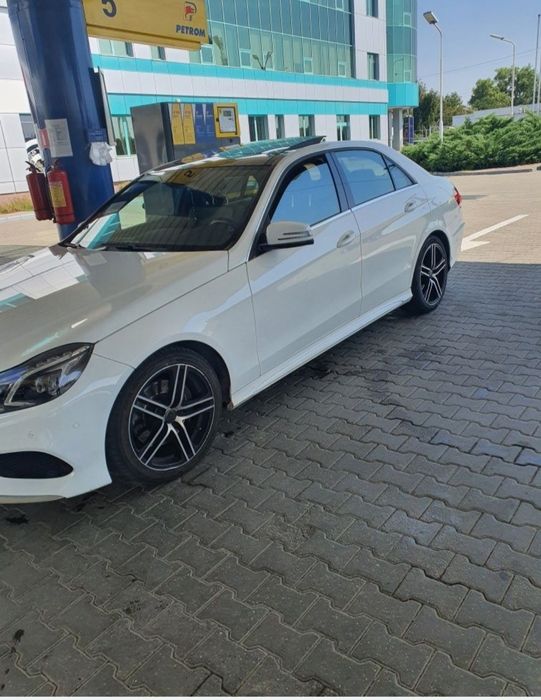 Mercedez E 220,AMG LINE,Panoramic