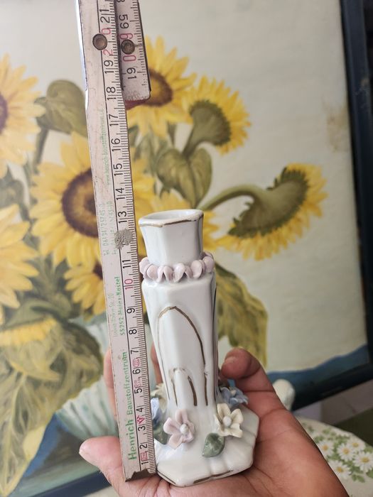 Малки порцеланови вазички