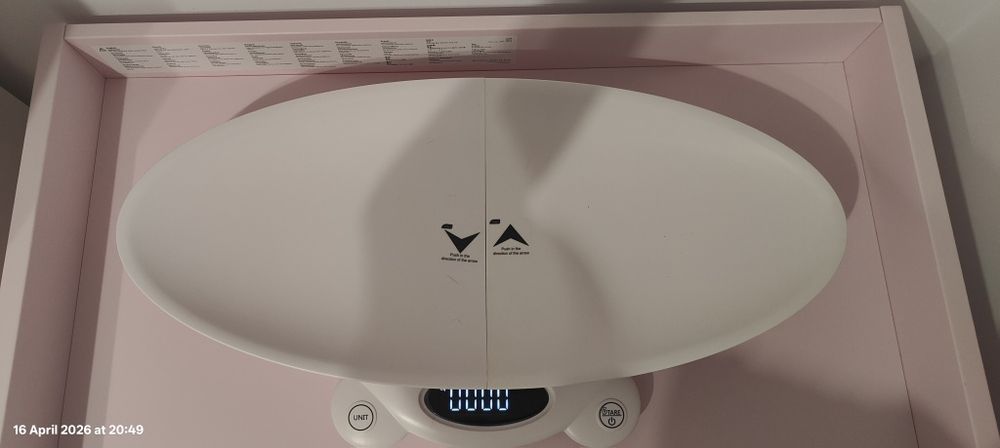 Cantar electronic pentru bebelusi