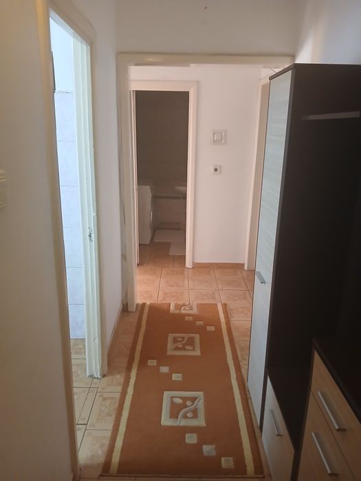 Inchiriez ap 2 camere Girocului