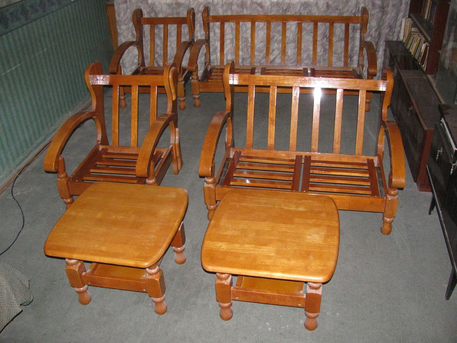 Продам комплект мебели.