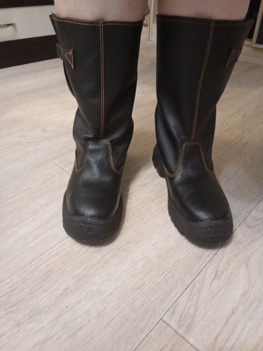 Продам новые кирзовые сапоги