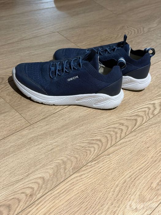 Кроссовки Geox синего цвета