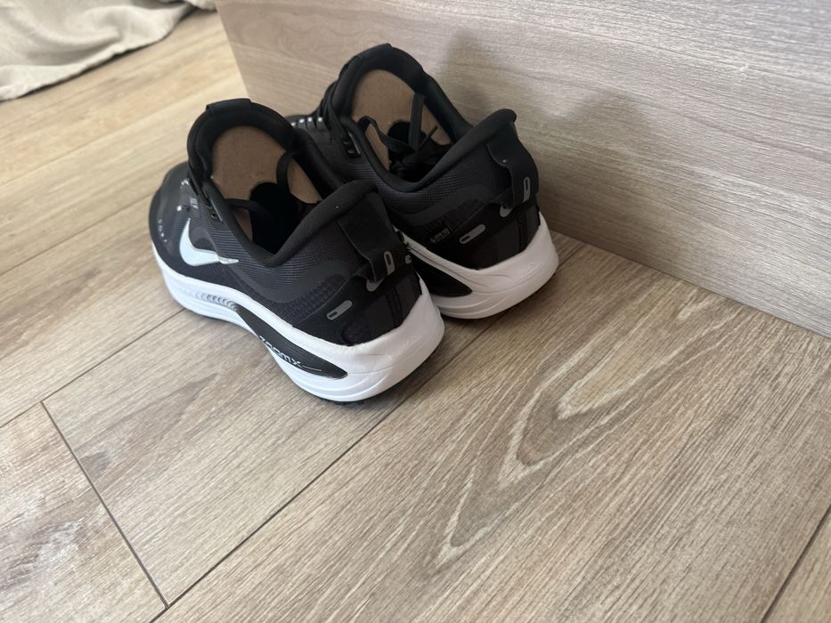 Nike Vomero Plus
