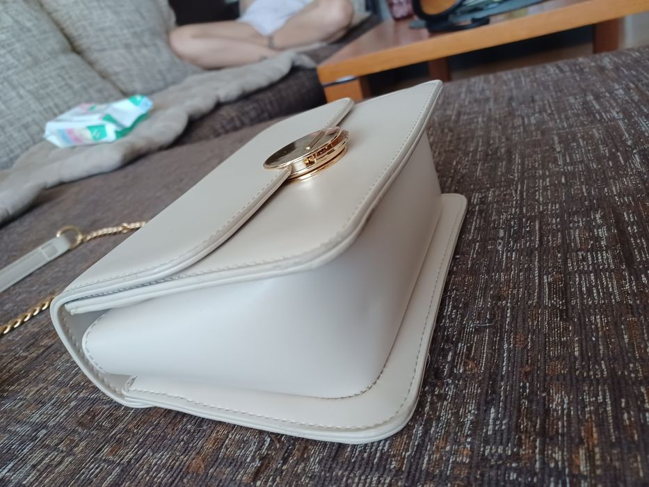 Чанта кожа DeeZee нова