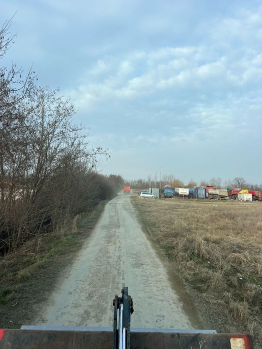 Vand 5000 MP Teren  Arabil Mosnita Noua