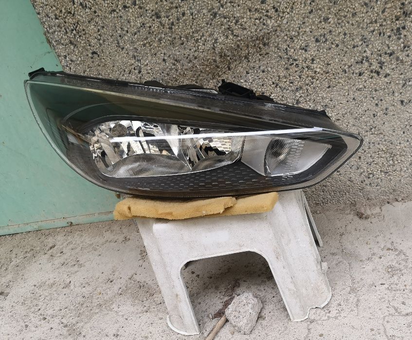 Оригинален фар Форд Фокус Ford Focus