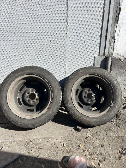 Продам два летних баллона с дисками