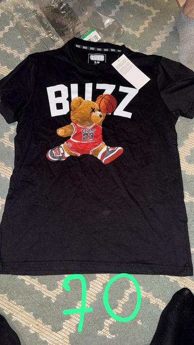 Tricouri noi originale