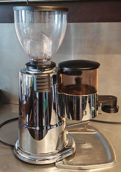 Made in ITALY * ХРОМ * Профисионална Кафемелачка Macap M4T таймер 58мм