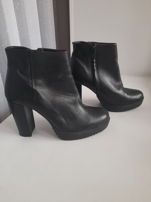 Кожаные ботиночки.