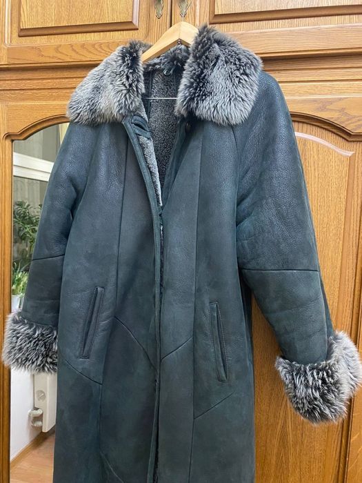 Продаётся натуральная шуба PAOLA ROSSINI