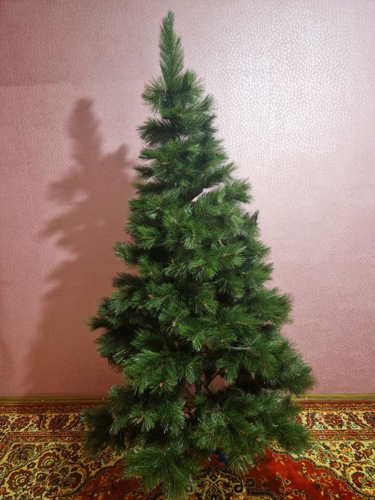 Продам ёлку искусственную