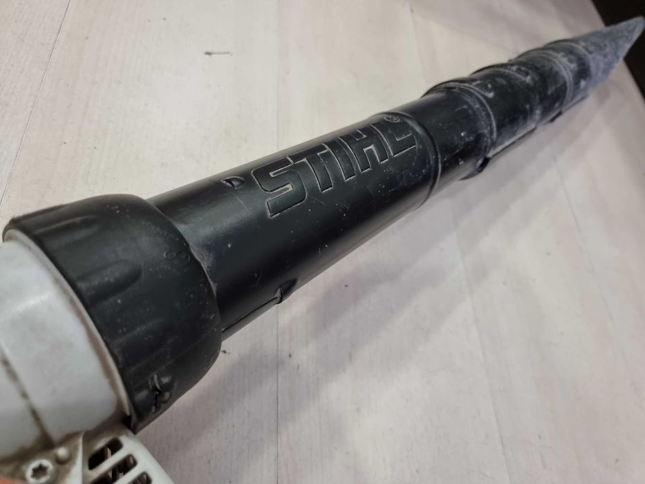 Машината за засмукване и издухване листосъбирач Stihl