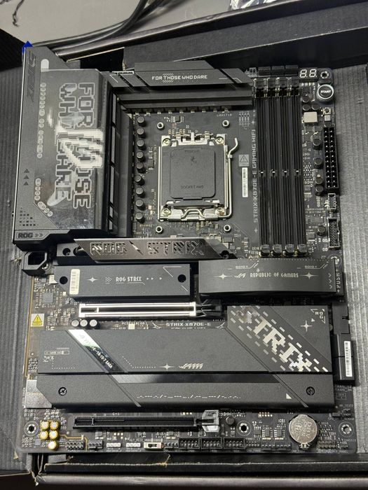 Компьютерни энг бакувватидан термокчи болганлар ун Ryzen 9