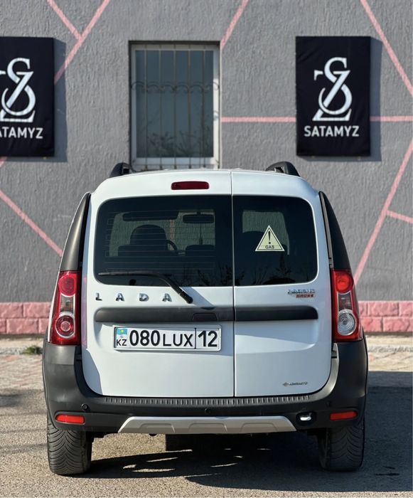 LADA Largus Cross 2020