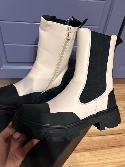 Страхотни чисто нови боти