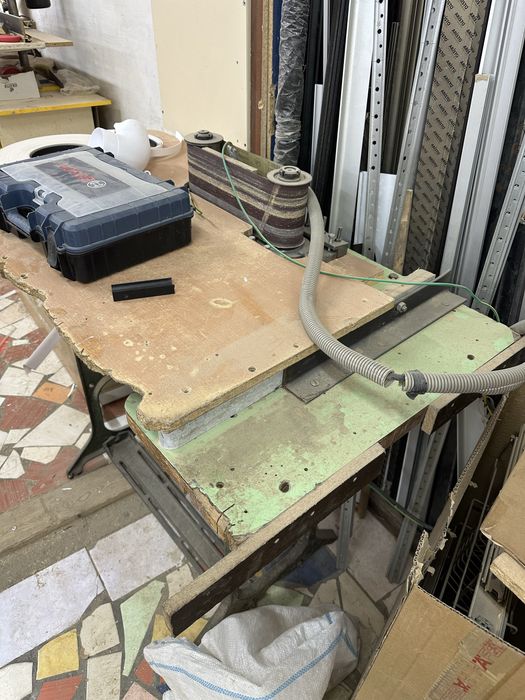 Шуруповерт пылесос углорез инструменты