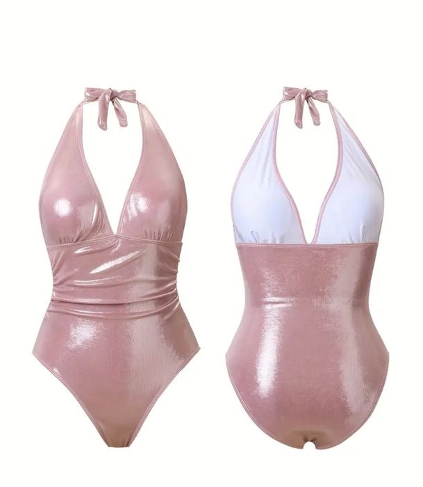 Цял лъскав бански в розово