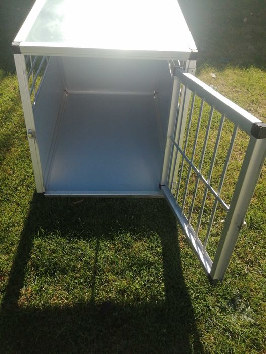 Кучешка колиба - къщичка Алуминиева