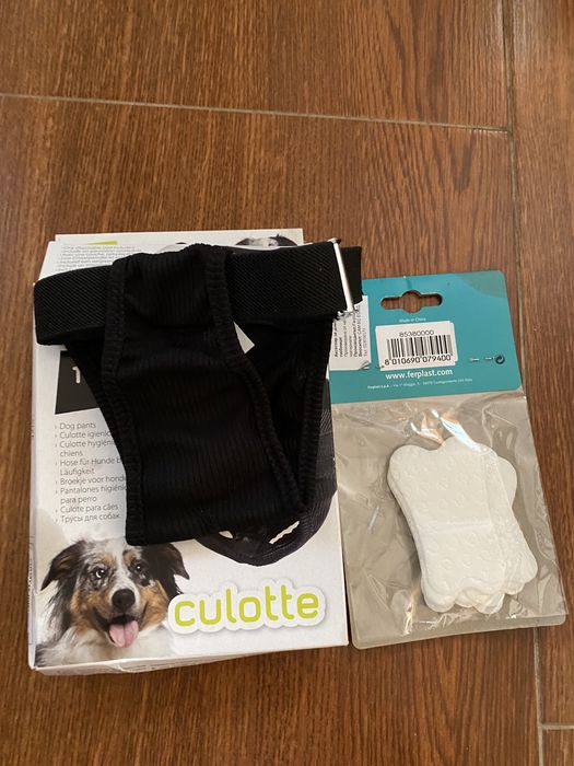 Дрехи и аксесоари за малка порода куче - НОВИ!!!