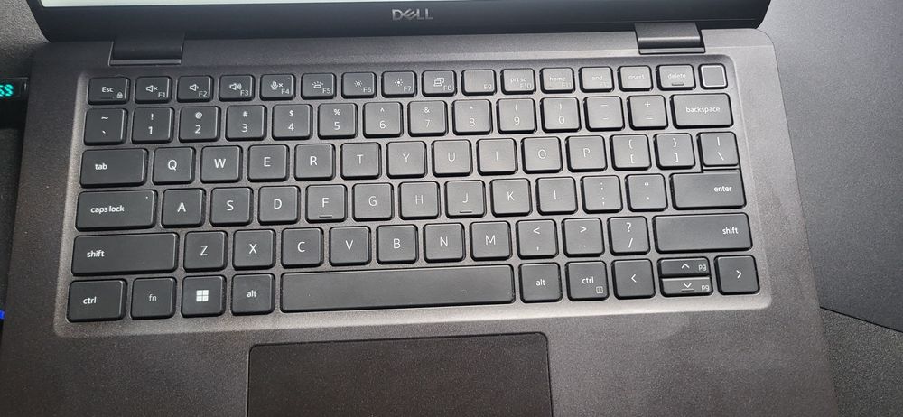 laptop Dell Latitude 7430 P135G