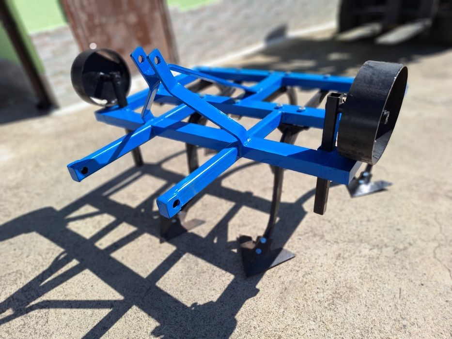 земеделска техника Плугове и Култиватори