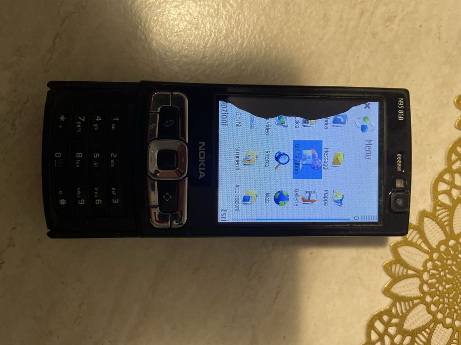 Telef0n N0kia N95 8G