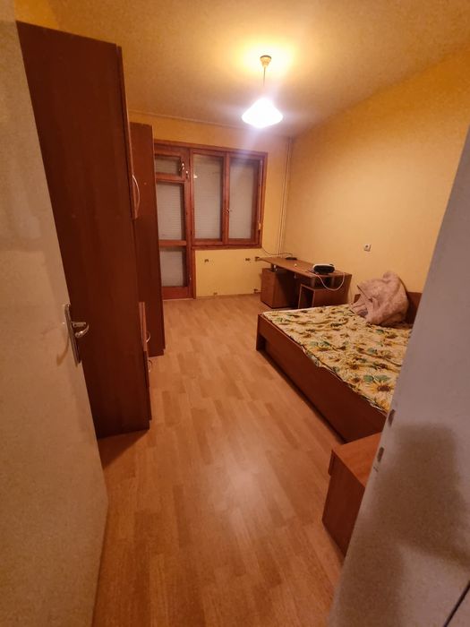 Продава се Четиристаен апартамент в Плевен, Идеален център - 106 кв.м за 1406 €/кв.м - Снимка #7