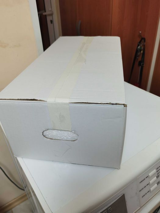 Кафемашина с капсули Nespresso VERTUO Plus GCB2