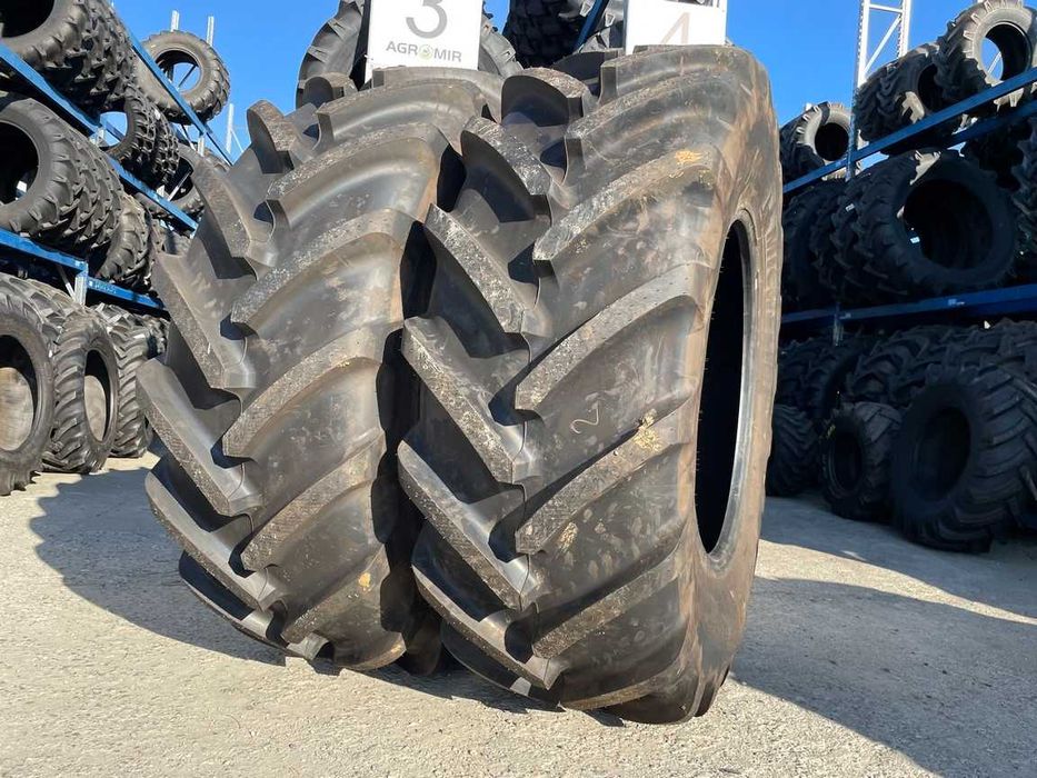 Anvelope noi 710/70r42 marca MICHELIN pentru tractor spate
