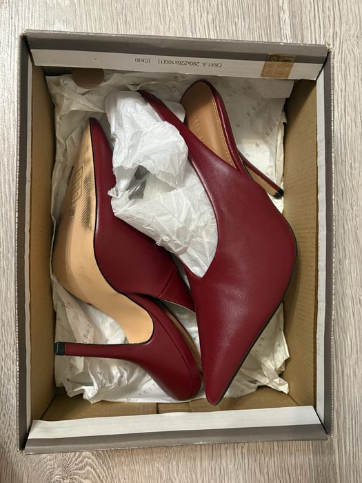 Продаются новые туфли