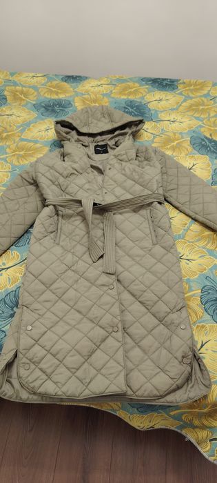 Продам зеленую куртку