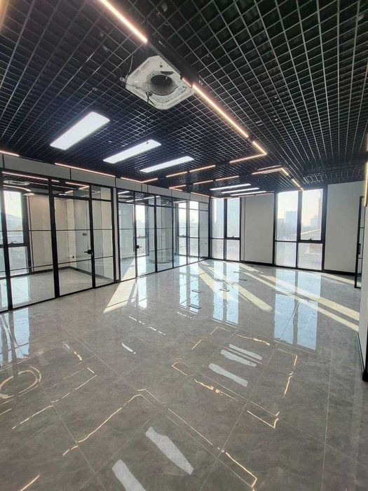 СРОЧНО ПРОДАЁТСЯ нежилое помещения на ЖК Nest one вид на Хумо арена