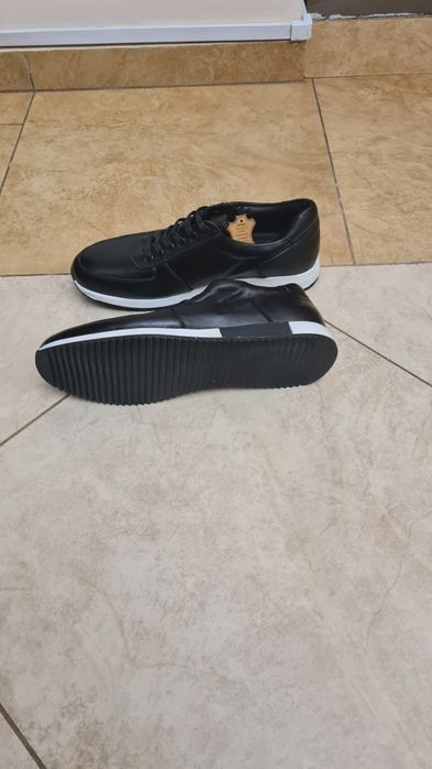 Кроссовки кожаные Албен,новые,.