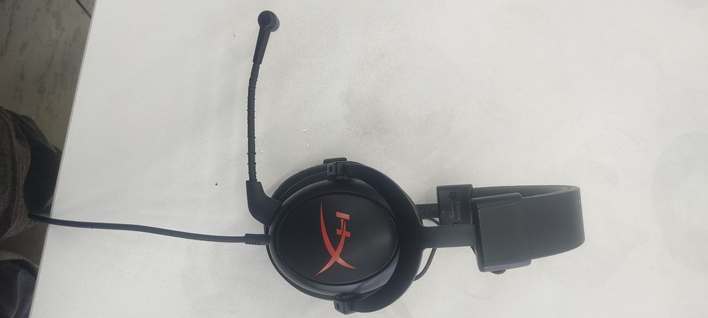 HyperX Cloud и Logitech G Pro X Superlight