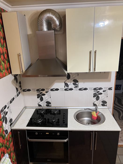 Продам кухонный гарнитур
