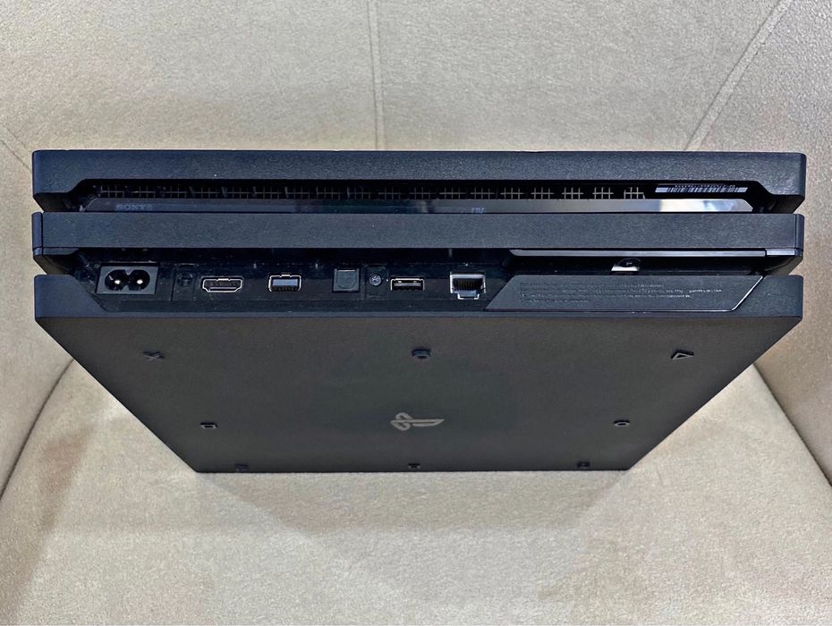 PlayStation 4 PRO/// память 1tb