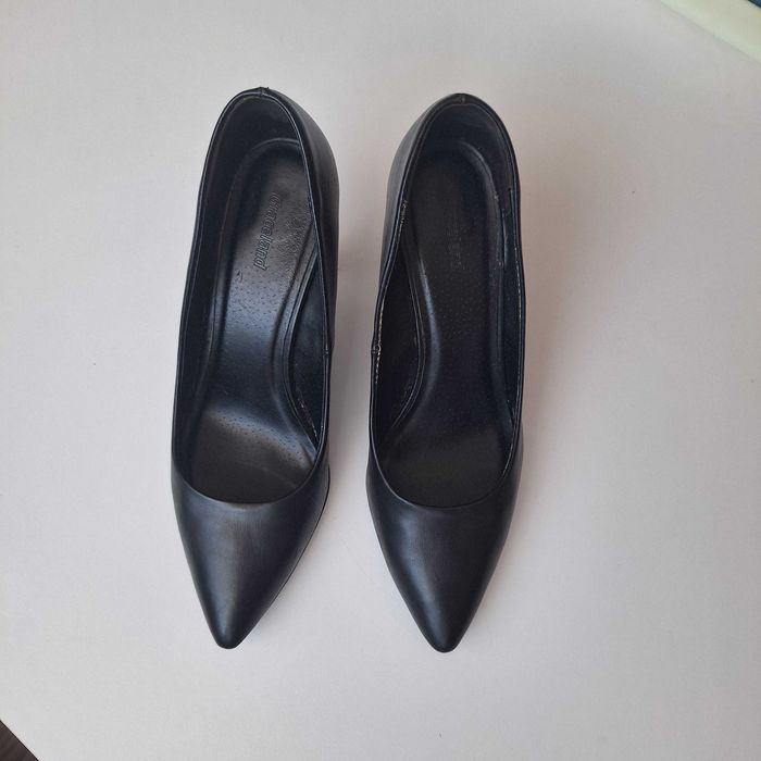 Pantofi eleganți, stilleto