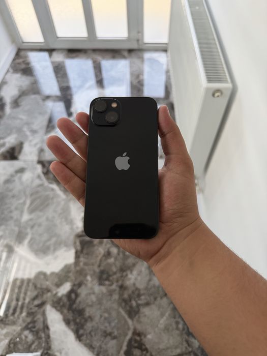 Vand iphone 13 128gb in stare f buna .