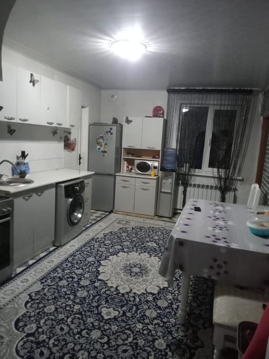 Дом в центре Талгара. Район Автостанции.