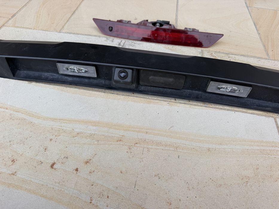 Suport lampi numar camera mansarier dacia jogger stop frana 265127573R 265908950R