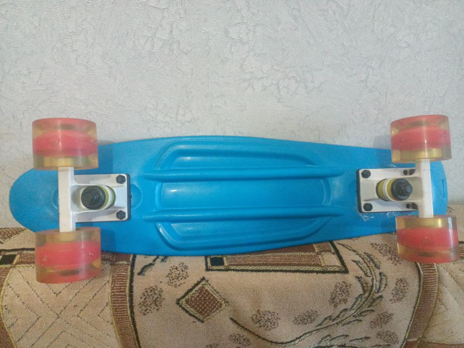 Скейтборд  продам