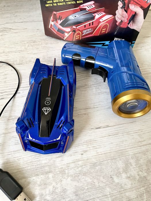 Гравитационна количка/Лазерна кола вървяща по стени и тавани