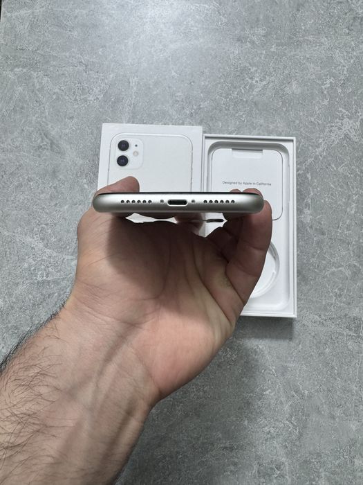 iPhone 11 64GB White