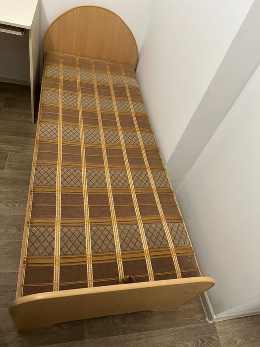 продается кровать