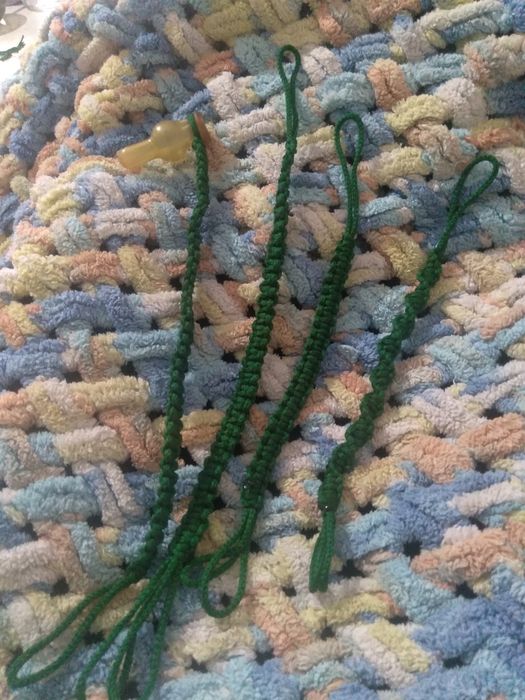 Продам держатель для соски и не только