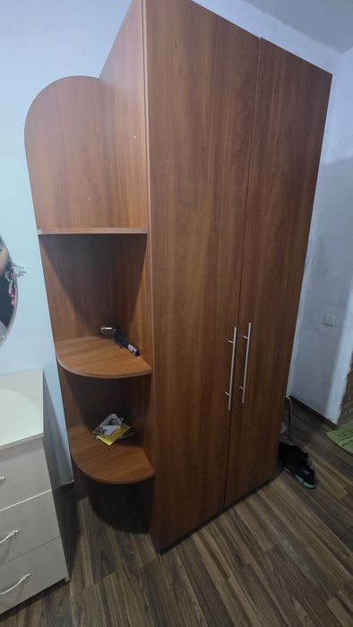 Продам шкафы 2 шт