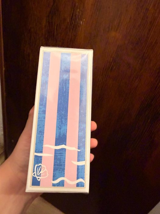 Victoria’s secret bombshell santorini